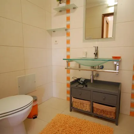 Da Encosta - Private - Heated Swimming Pool - By Bedzy Villa