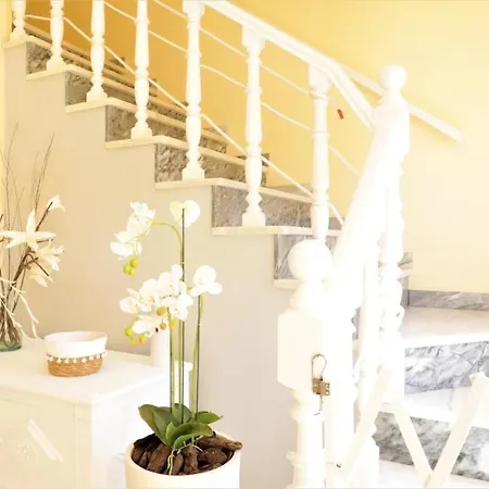 Villa Da Encosta - Private - Heated Swimming Pool - By Bedzy Albufeira