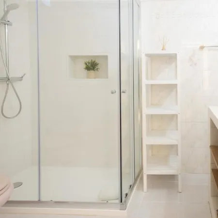 Da Encosta - Private - Heated Swimming Pool - By Bedzy Villa *