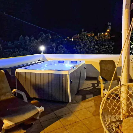 Da Encosta - Private - Heated Swimming Pool - By Bedzy Villa