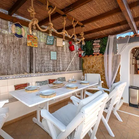 Da Encosta - Private - Heated Swimming Pool - By Bedzy Albufeira