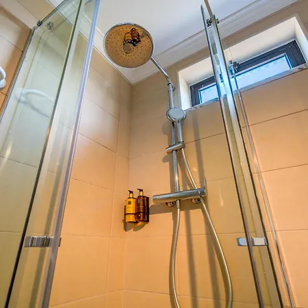 Da Encosta - Private - Heated Swimming Pool - By Bedzy Villa *