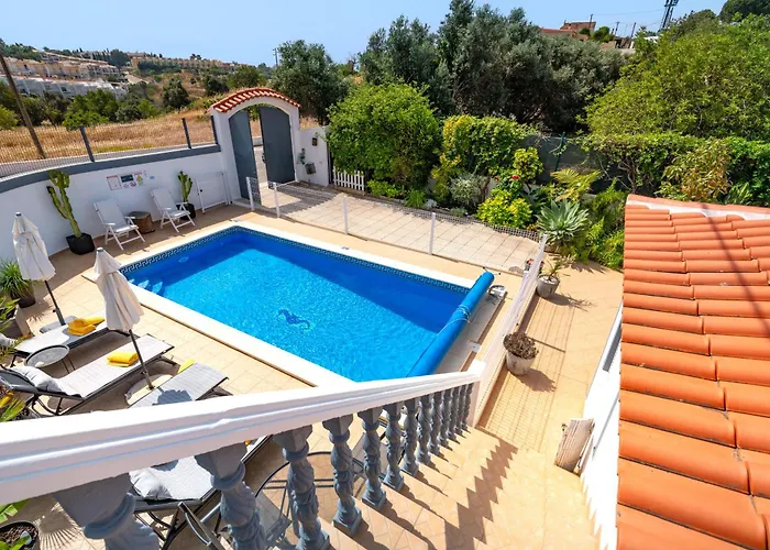 Da Encosta - Private - Heated Swimming Pool - By Bedzy *