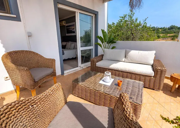 Villa Da Encosta - Private - Heated Swimming Pool - By Bedzy