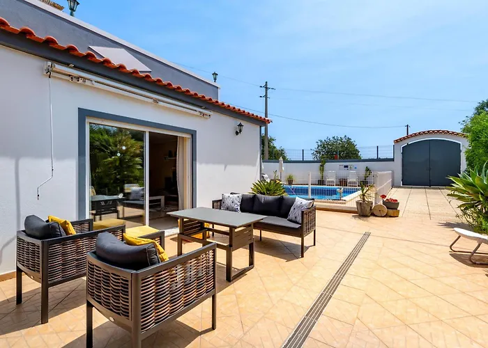 Da Encosta - Private - Heated Swimming Pool - By Bedzy Villa *