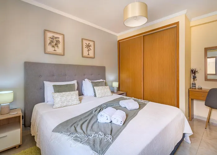 Da Encosta - Private - Heated Swimming Pool - By Bedzy