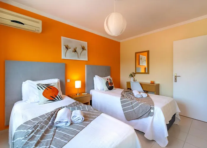 Da Encosta - Private - Heated Swimming Pool - By Bedzy