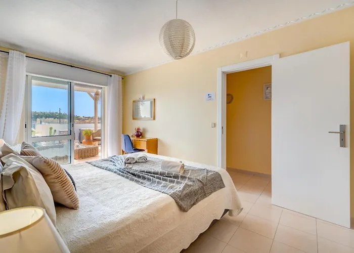 Da Encosta - Private - Heated Swimming Pool - By Bedzy *