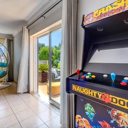 Da Encosta - Private - Heated Swimming Pool - By Bedzy *