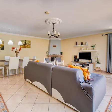 Da Encosta - Private - Heated Swimming Pool - By Bedzy Villa Albufeira