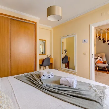 Villa Da Encosta - Private - Heated Swimming Pool - By Bedzy Albufeira